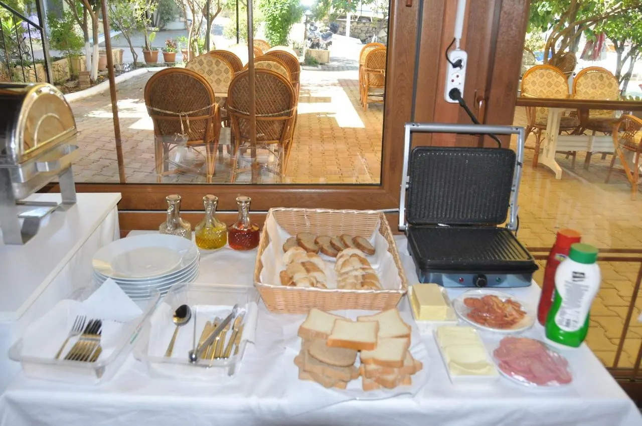 Mese Hotel & Apartments Олудениз